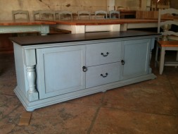 Albert Edwards Kitchen Furniture